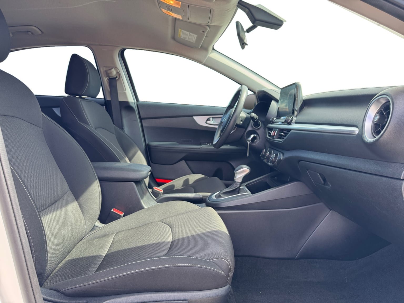 Used 2024 Kia Forte LXS FWD image 17
