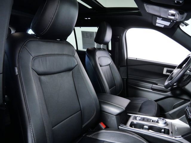 Certified 2020 Ford Explorer Limited w/ Class III Trailer Tow Package image 11