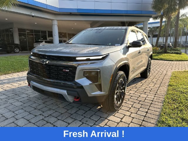 Used 2025 Chevrolet Traverse Z71 w/ Driver Confidence Package AWD/4WD image 20