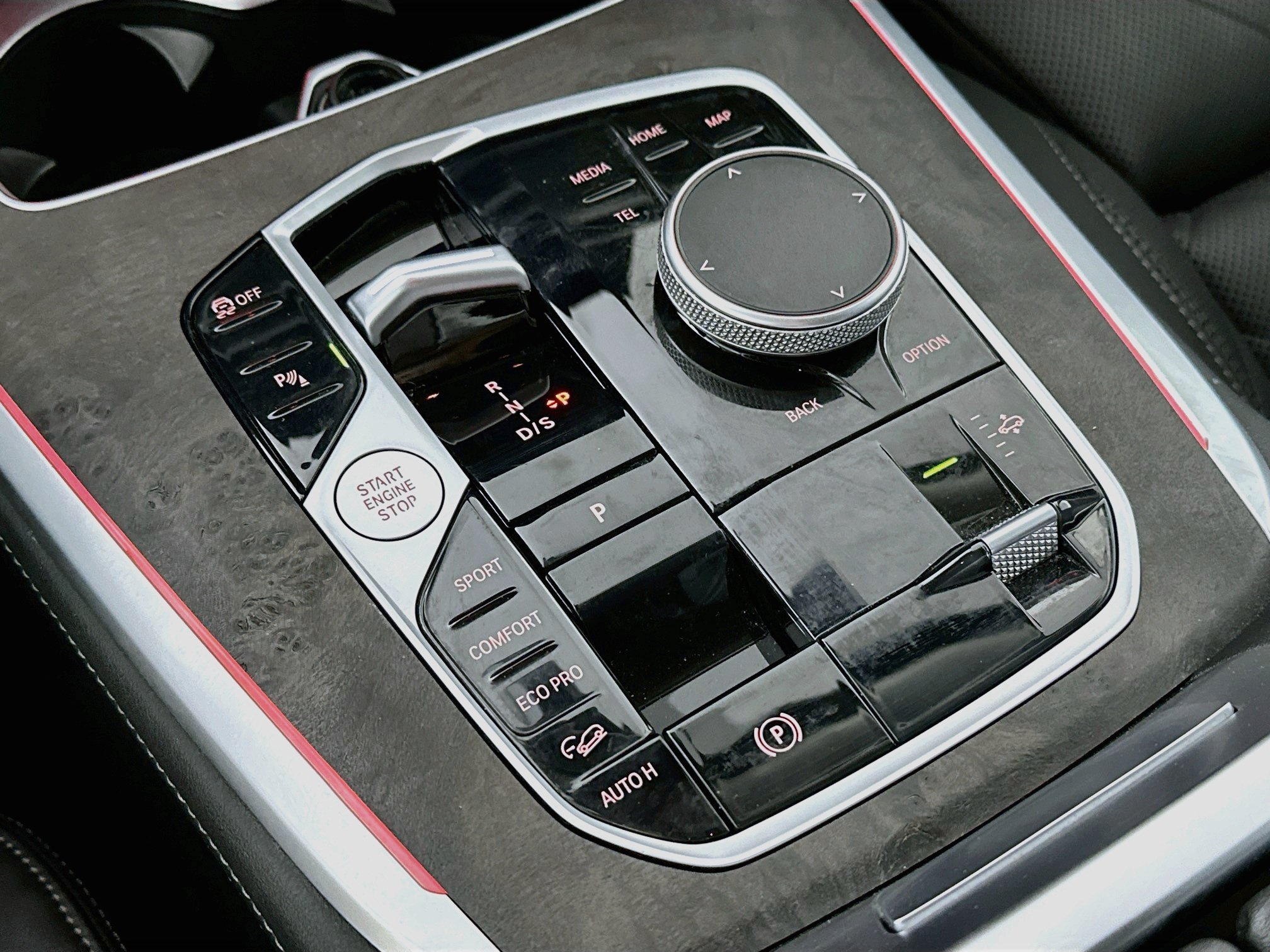 Used 2024 BMW X7 xDrive40i AWD/4WD image 17