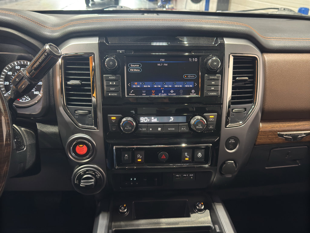 Used 2019 Nissan Titan Platinum Reserve image 29