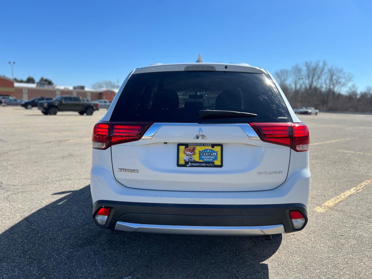 Used 2018 Mitsubishi Outlander ES image 7