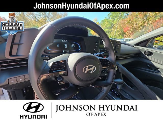 Used 2025 Hyundai Elantra Sport image 26