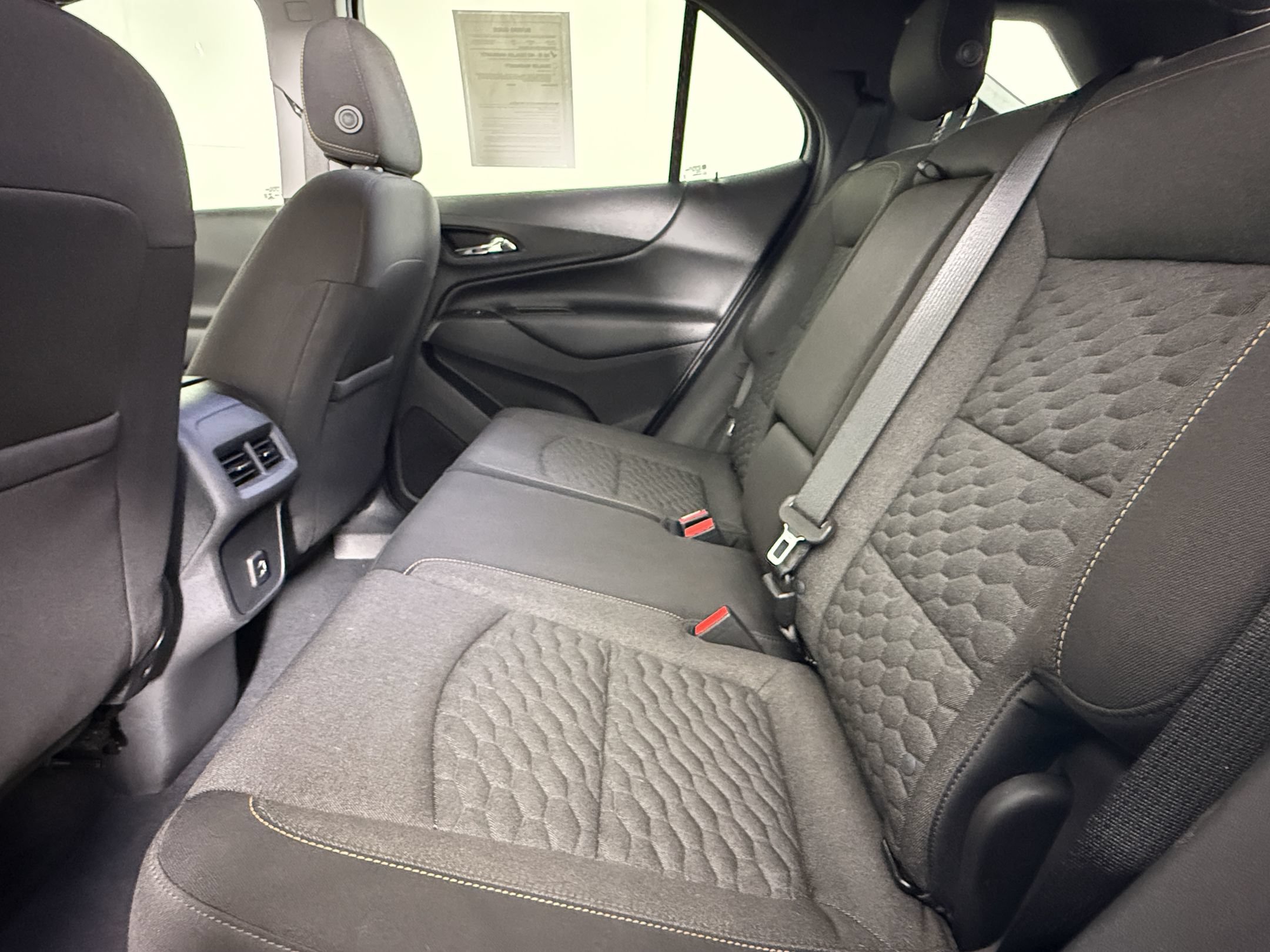 Used 2020 Chevrolet Equinox LT FWD image 22