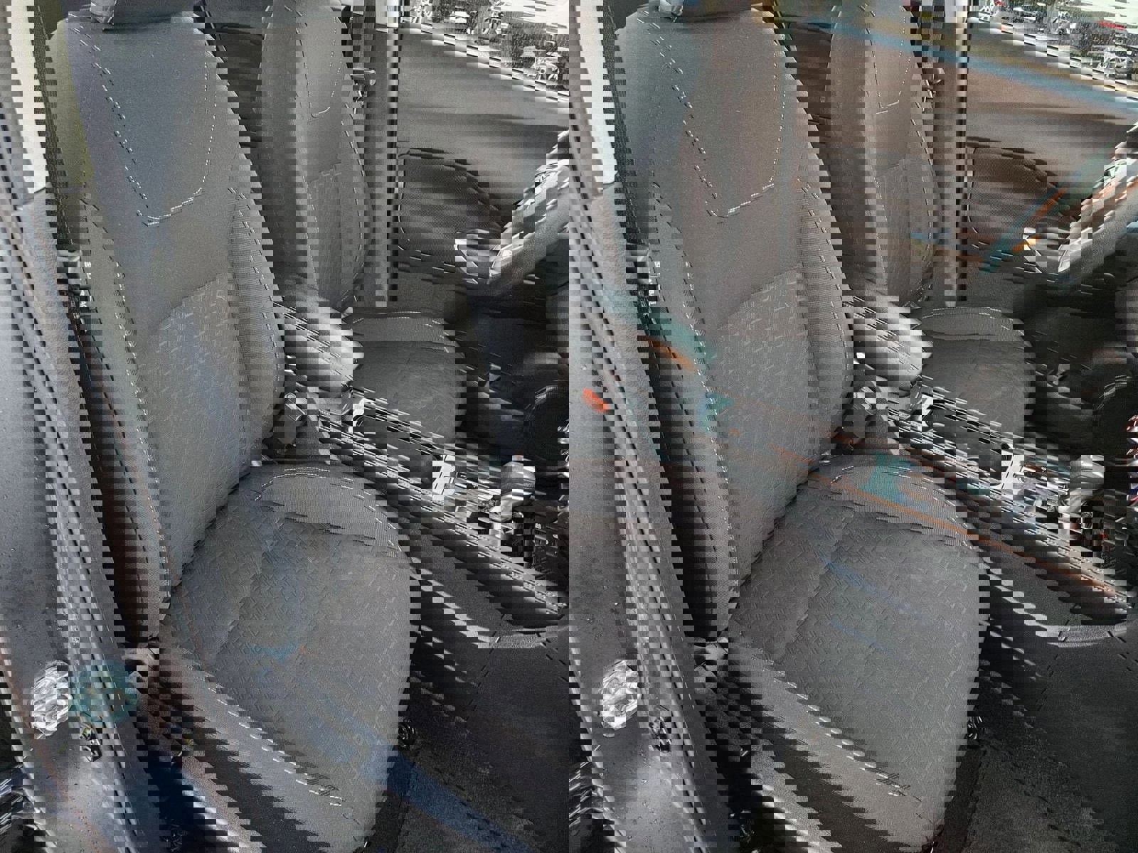 Used 2024 Nissan Kicks SV image 29