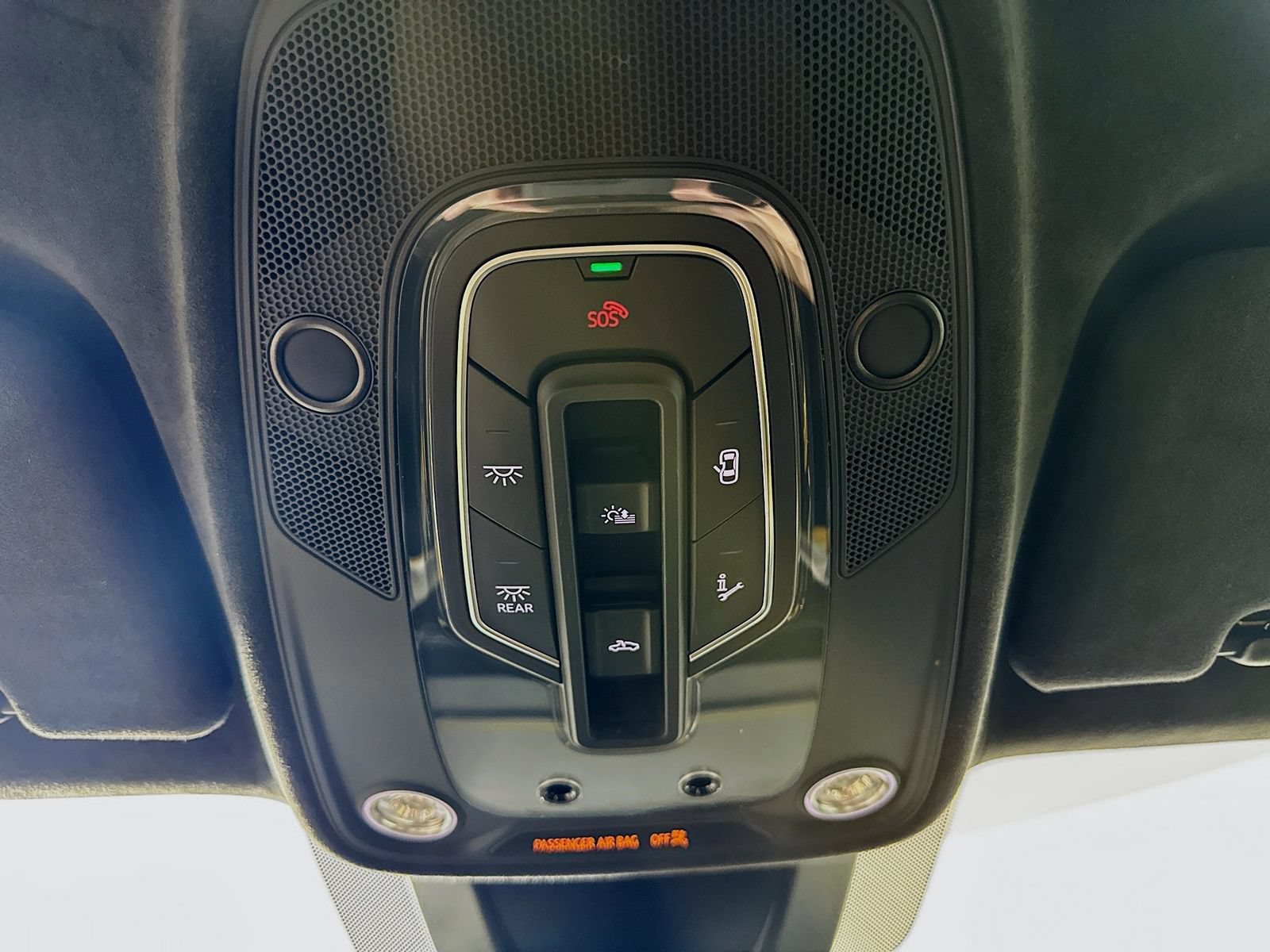 Used 2024 Lamborghini Urus S AWD/4WD image 32