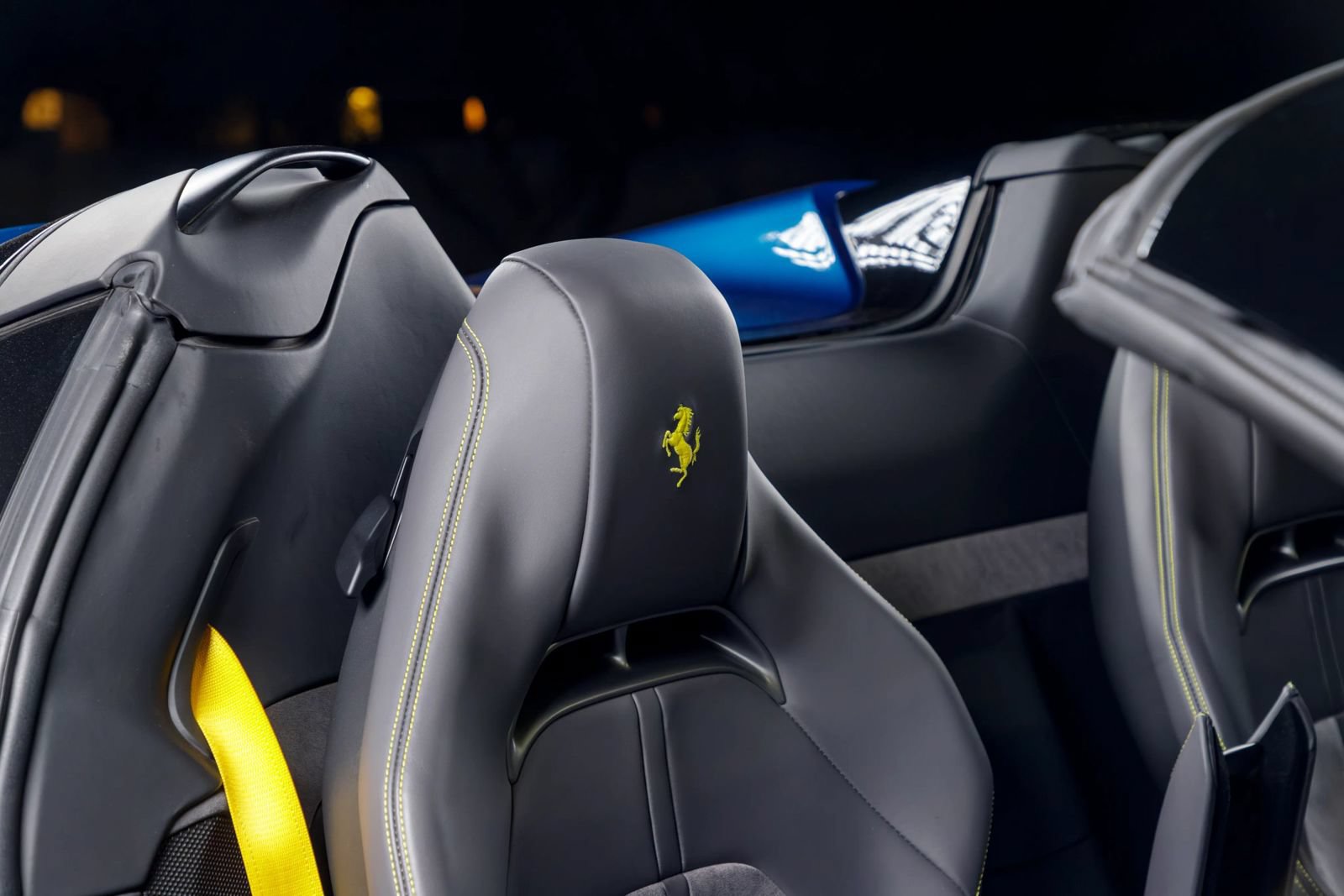 Used 2023 Ferrari SF90 Spider AWD/4WD image 17