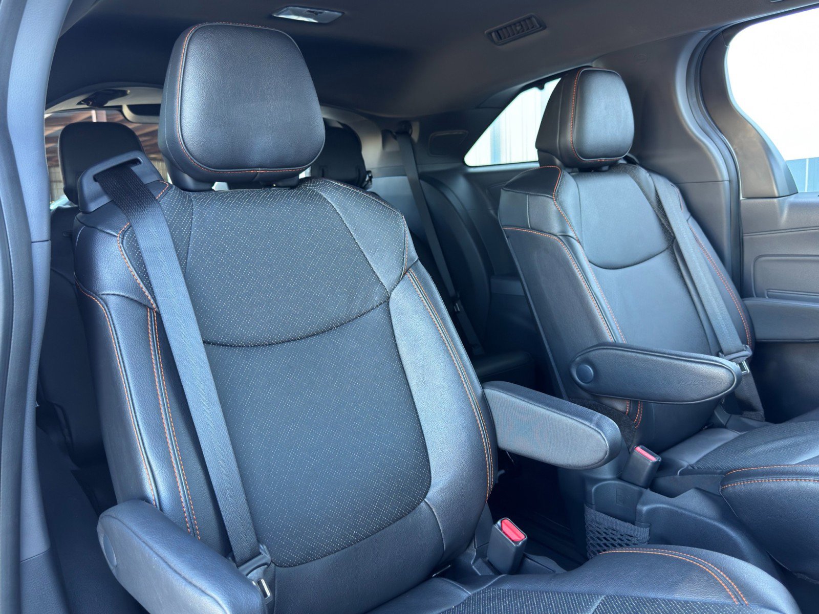 Used 2024 Toyota Sienna XSE w/ XSE Premium Package image 43