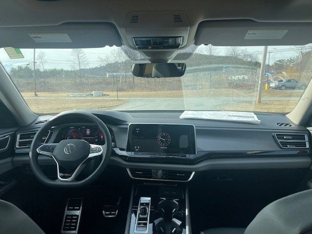New 2026 Volkswagen Atlas Peak Edition image 11