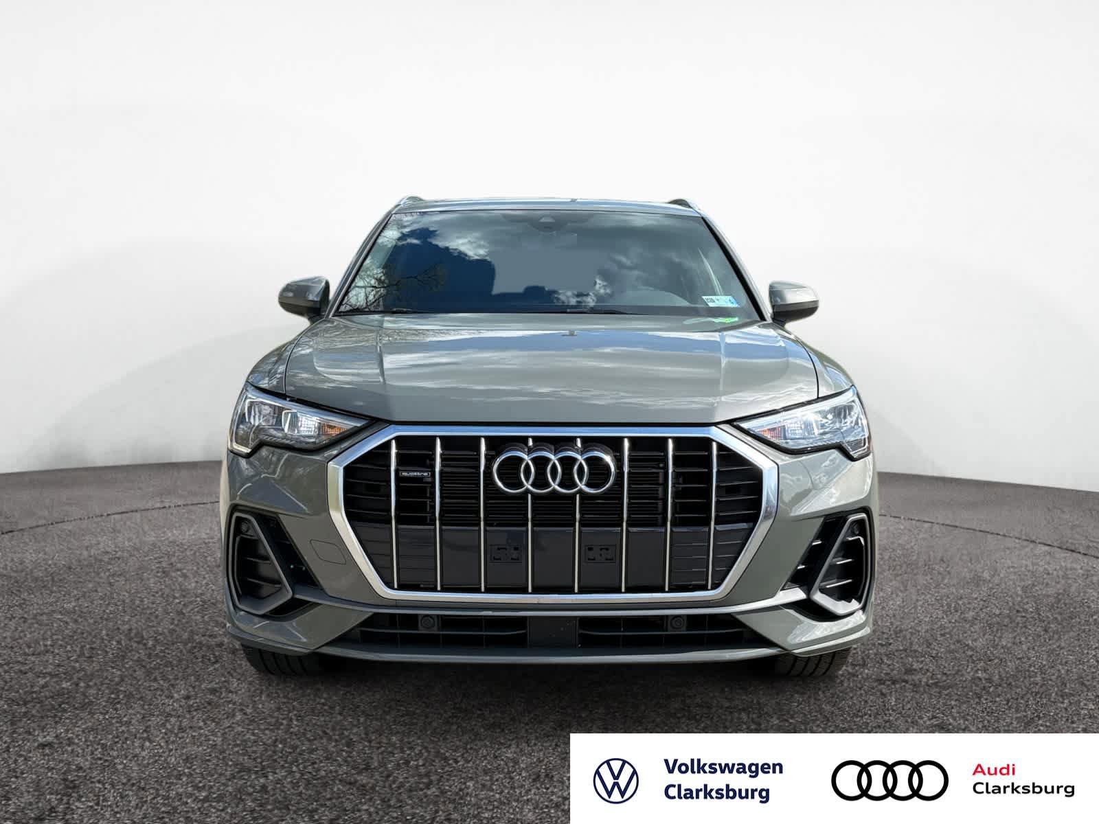 Used 2022 Audi Q3 2.0T Premium w/ Convenience Package AWD/4WD image 2