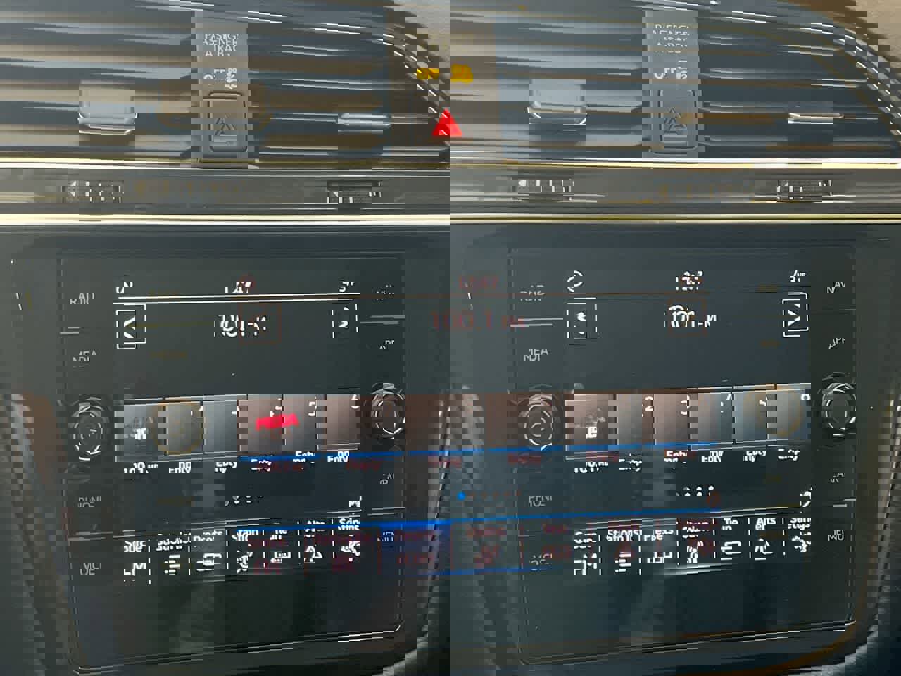 Used 2021 Volkswagen Tiguan SEL image 16