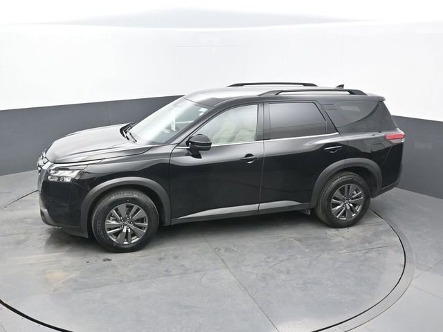 Used 2025 Nissan Pathfinder SV image 47