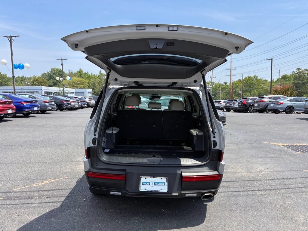 Used 2025 Hyundai Santa Fe SEL AWD/4WD image 11