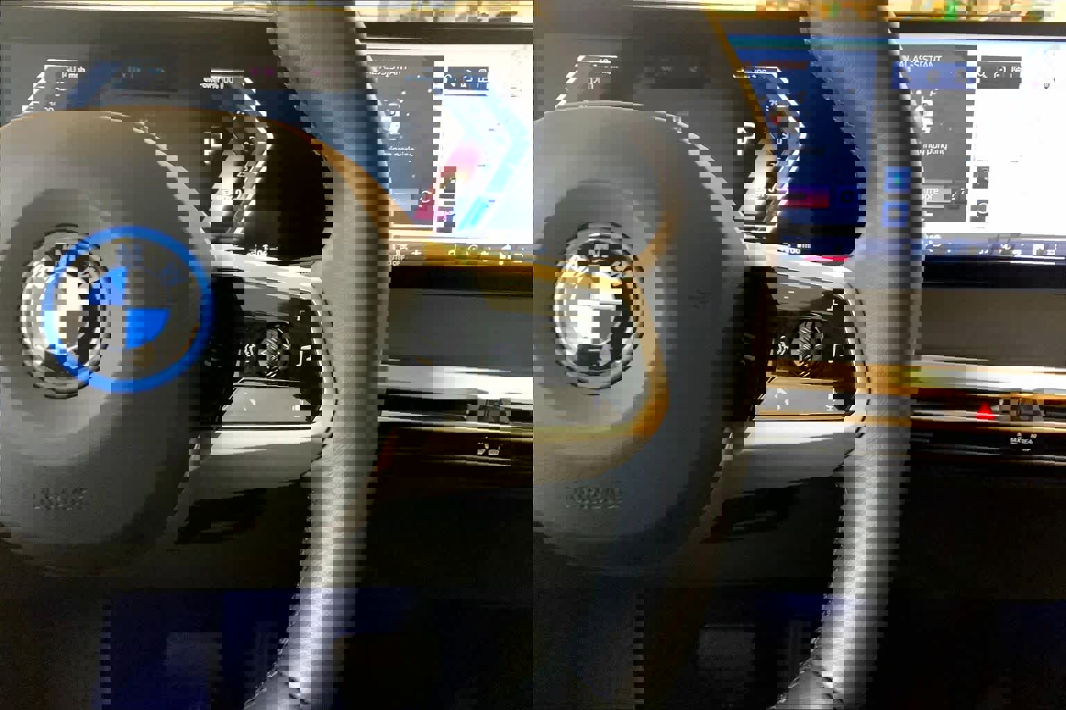 Used 2024 BMW iX xDrive50 w/ Sport Package image 25