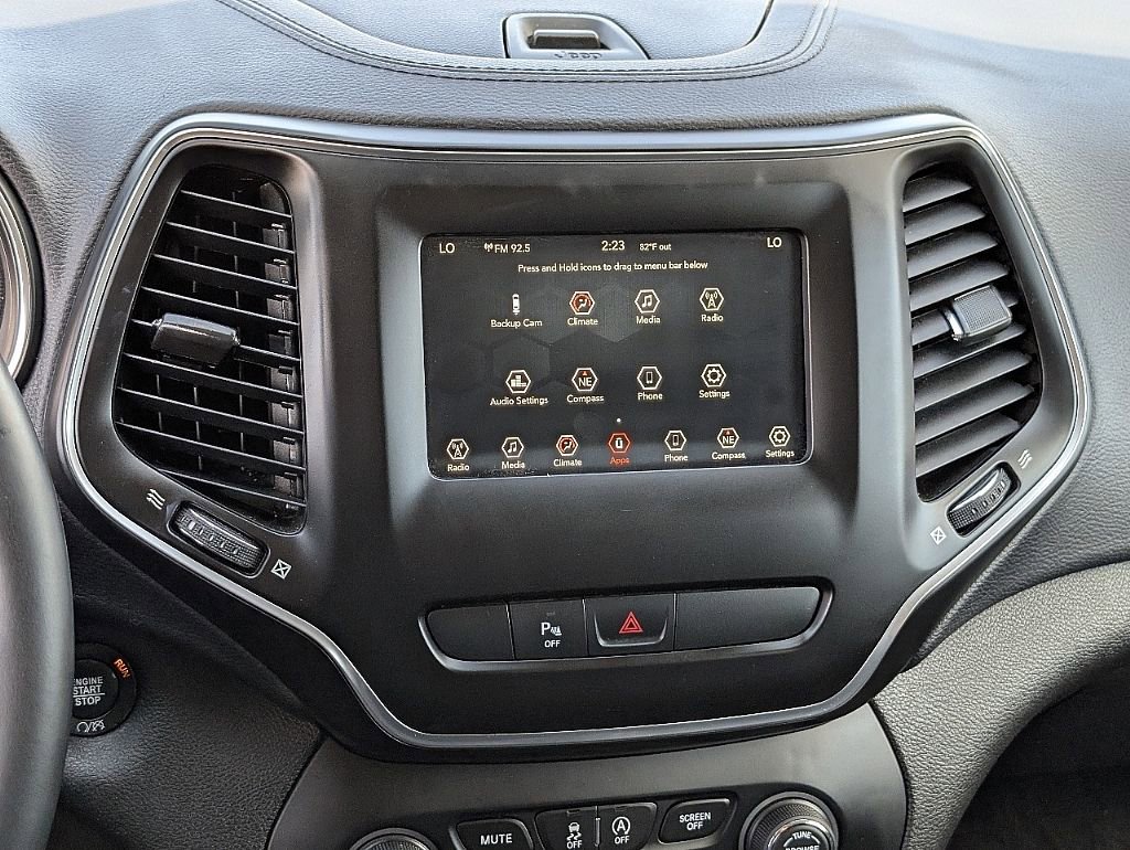 Used 2019 Jeep Cherokee Latitude Plus image 33