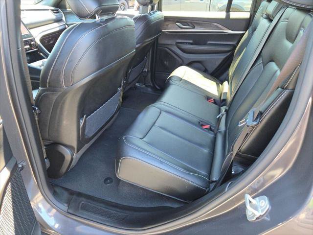 Certified 2025 Jeep Grand Cherokee Limited AWD/4WD image 20