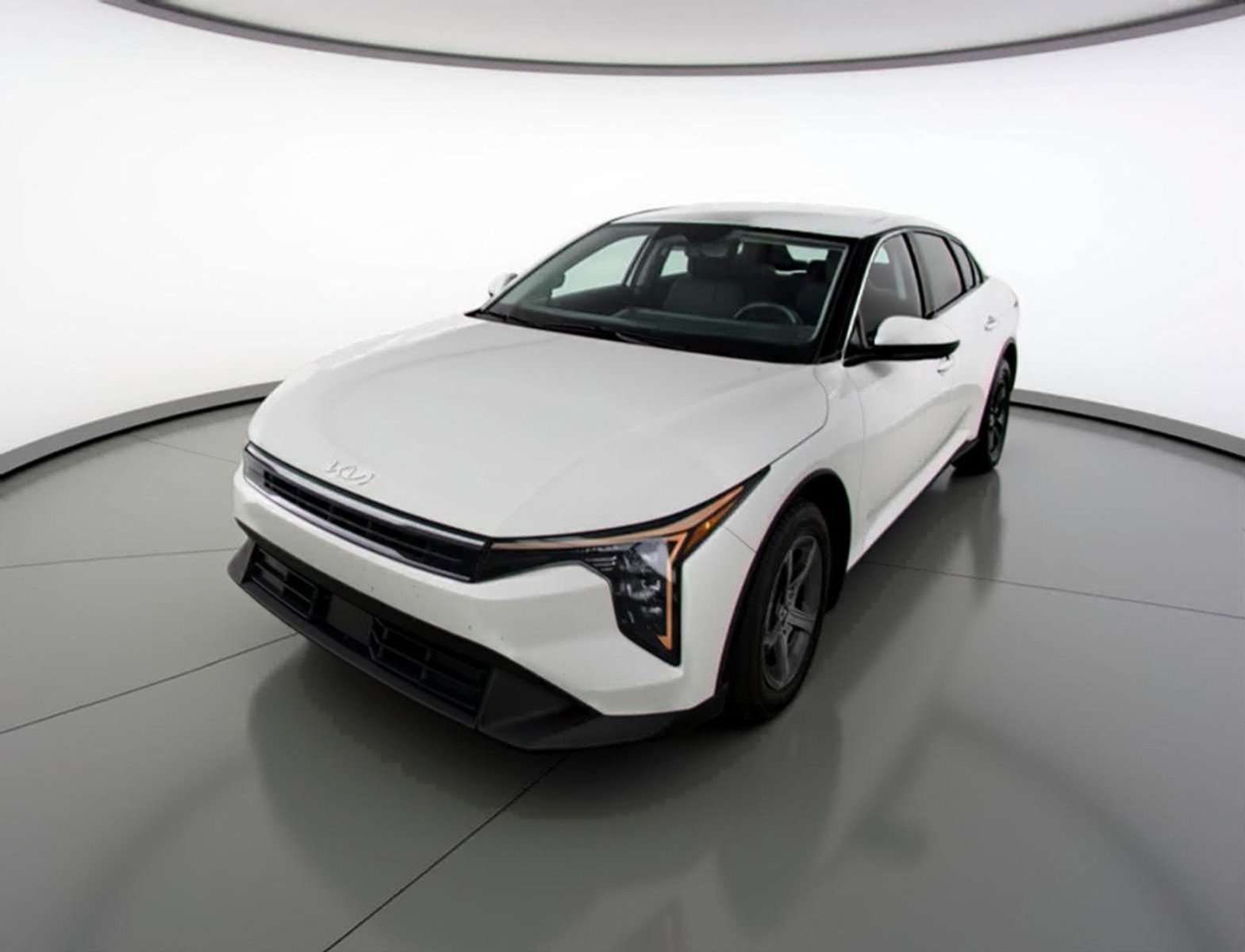 Used 2025 Kia K4 LXS image 3