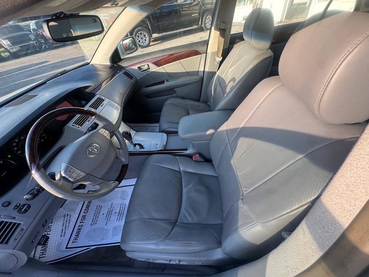 Used 2008 Toyota Avalon XLS FWD image 13