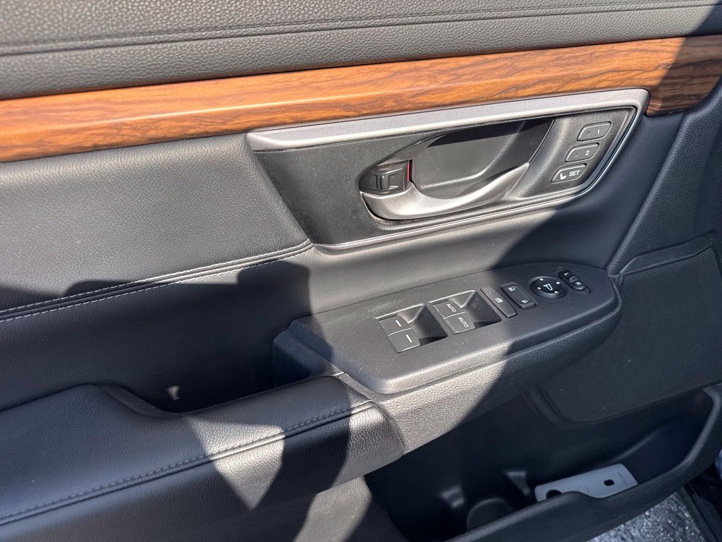 Used 2017 Honda CR-V EX-L image 14