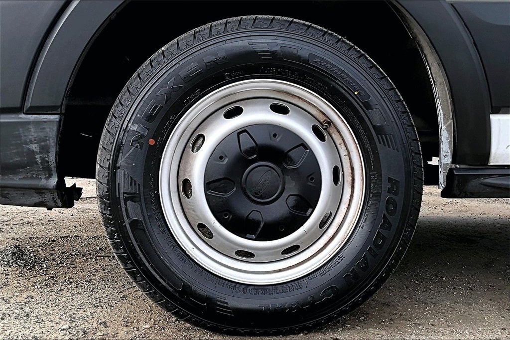 Used 2020 Ford Transit 350 XL image 33