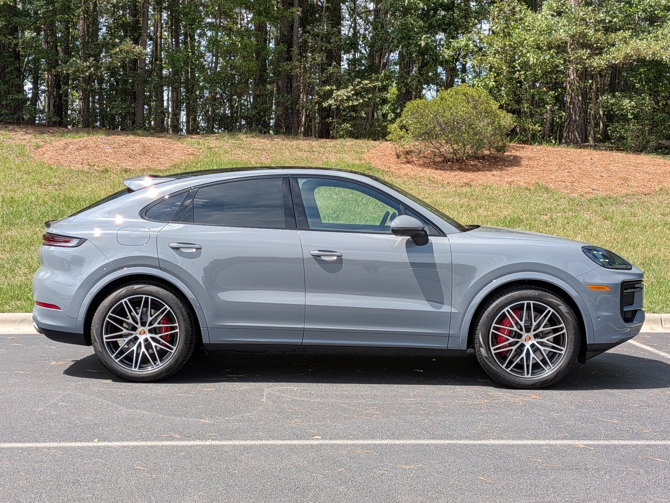 Certified 2026 Porsche Cayenne S AWD/4WD image 33