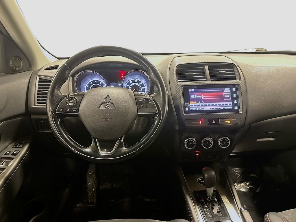Used 2018 Mitsubishi Outlander Sport SE image 25