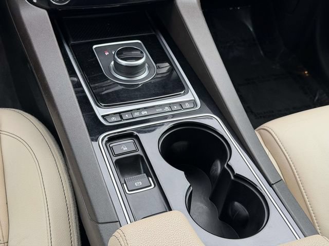 Used 2017 Jaguar F-PACE Prestige AWD/4WD image 17