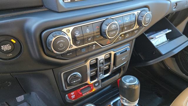 Certified 2022 Jeep Wrangler Unlimited Rubicon 4xe w/ Cold Weather Group image 22