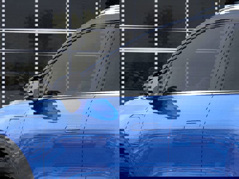 New 2026 Chevrolet Equinox EV LT w/ LPO, Blackout Package AWD/4WD image 12