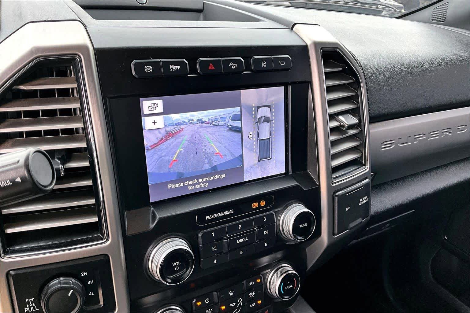 Used 2019 Ford F350 Platinum w/ Platinum Ultimate Package AWD/4WD image 29