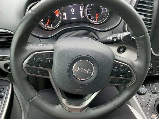 Used 2020 Jeep Cherokee Latitude Plus image 19