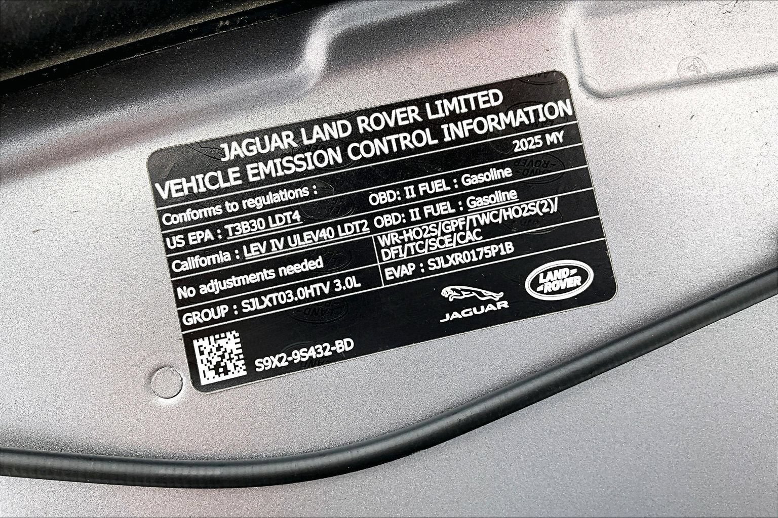 Certified 2025 Land Rover Range Rover Sport SE AWD/4WD image 29