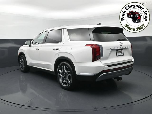 Used 2023 Hyundai Palisade Limited AWD/4WD image 4