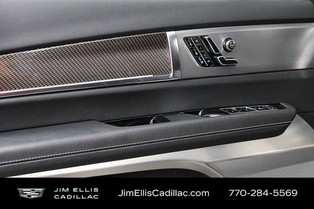 Used 2026 Cadillac Vistiq Sport w/ LPO, Floor Liner Package image 6