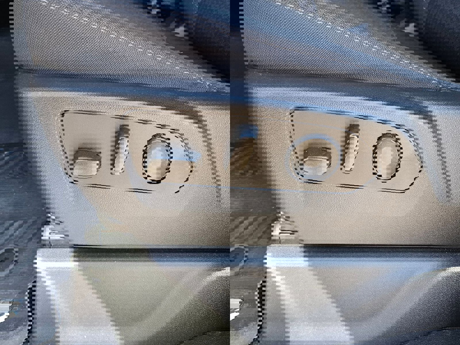 Used 2023 Chevrolet Silverado 1500 Custom Trail Boss image 50