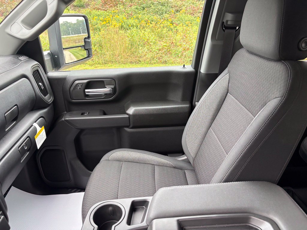 New 2026 Chevrolet Silverado 2500 Custom w/ Custom Value Package AWD/4WD image 16