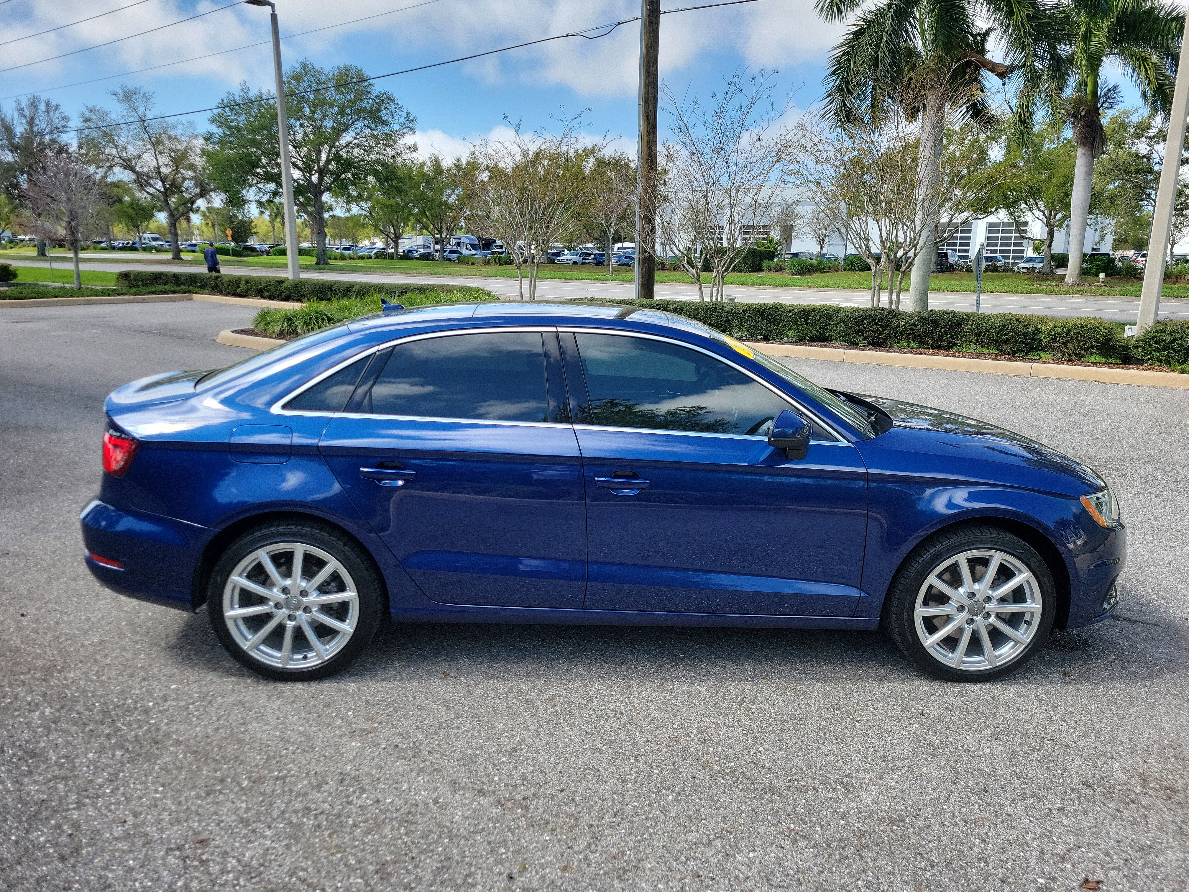Used 2015 Audi A3 2.0T Premium Plus image 2