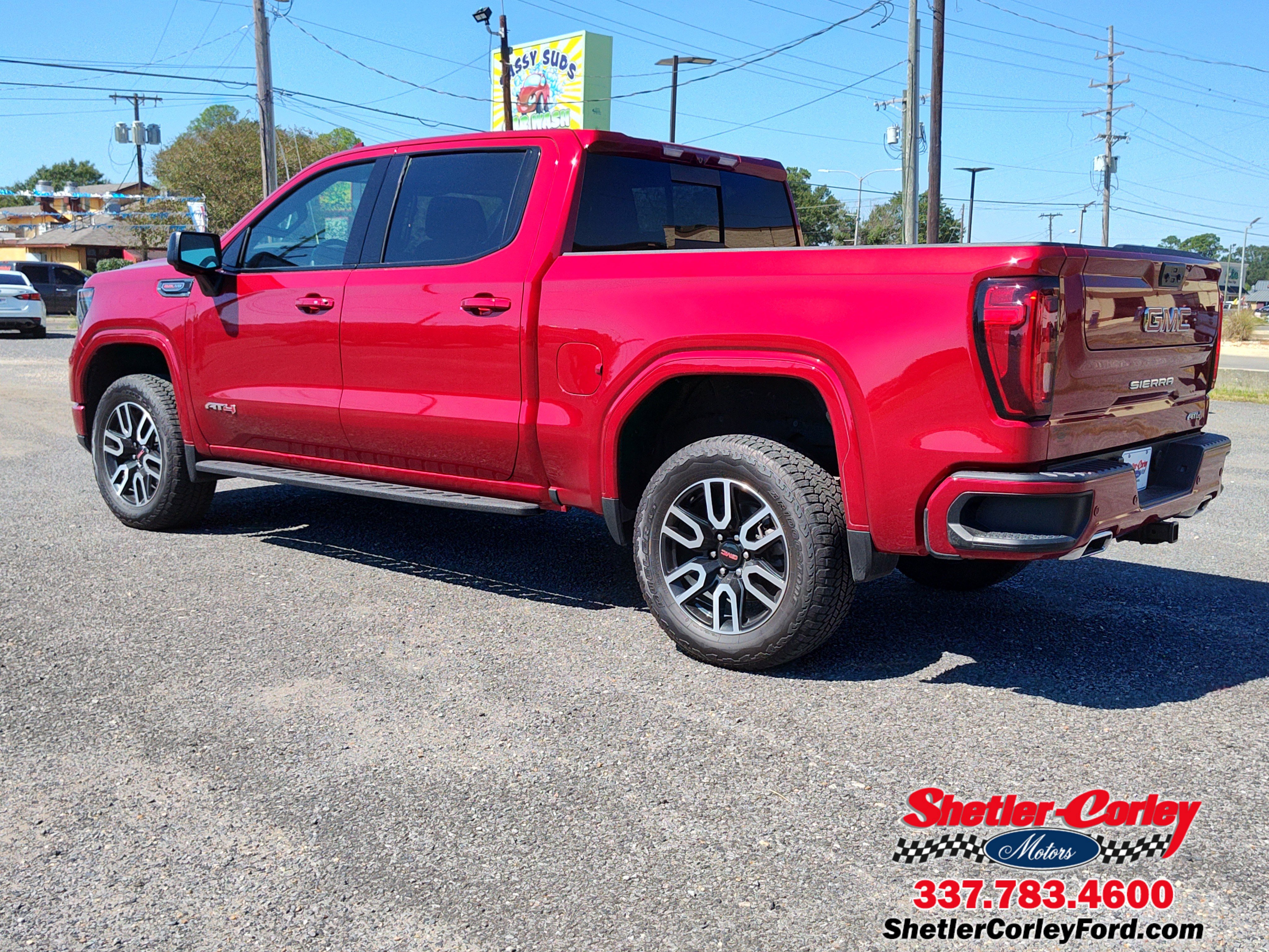 Used 2024 GMC Sierra 1500 AT4 w/ Technology Package image 4