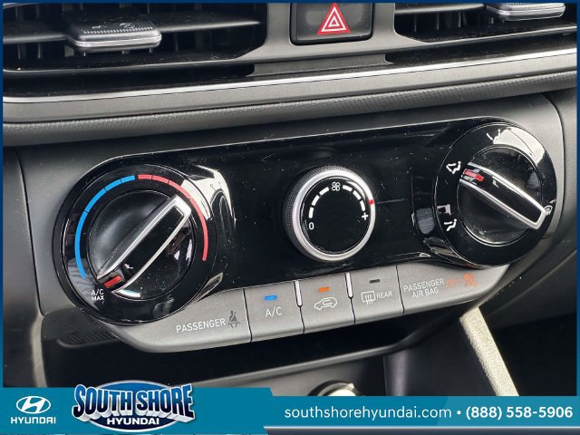 Certified 2023 Hyundai Kona SEL AWD/4WD image 33