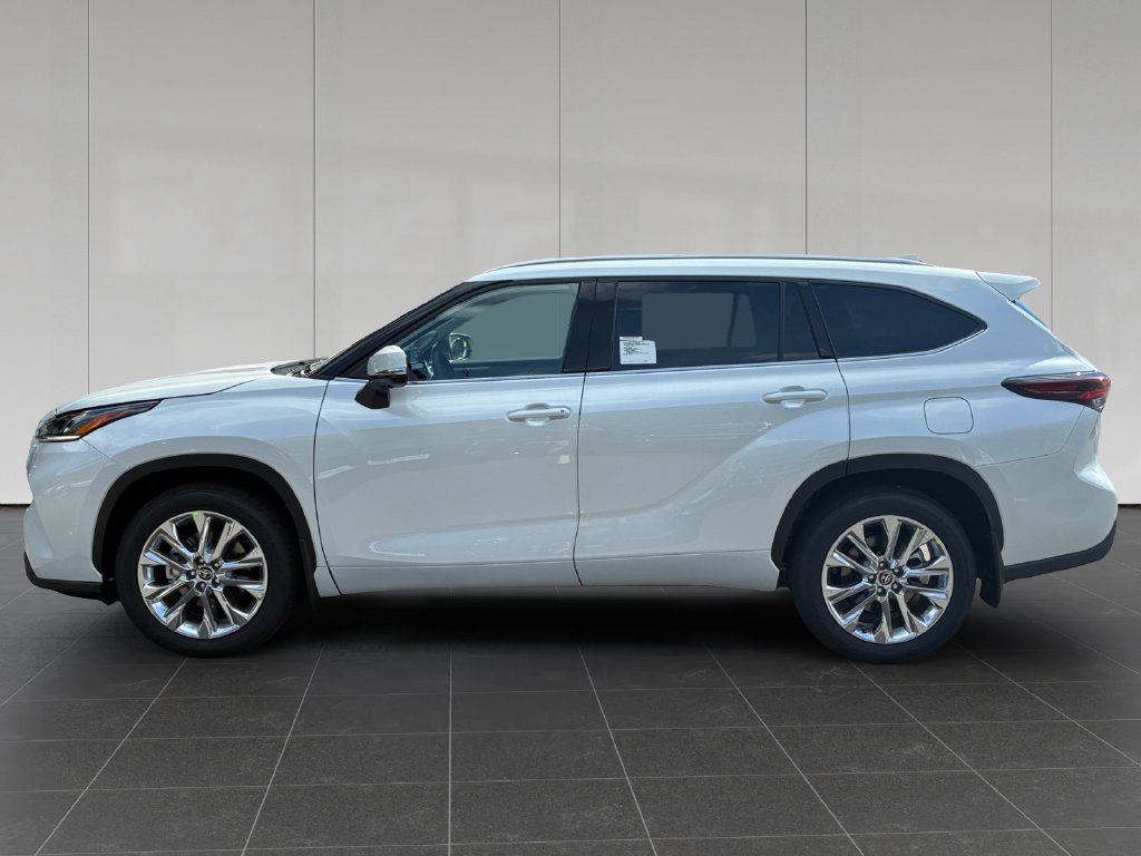 New 2026 Toyota Highlander Limited AWD/4WD image 2