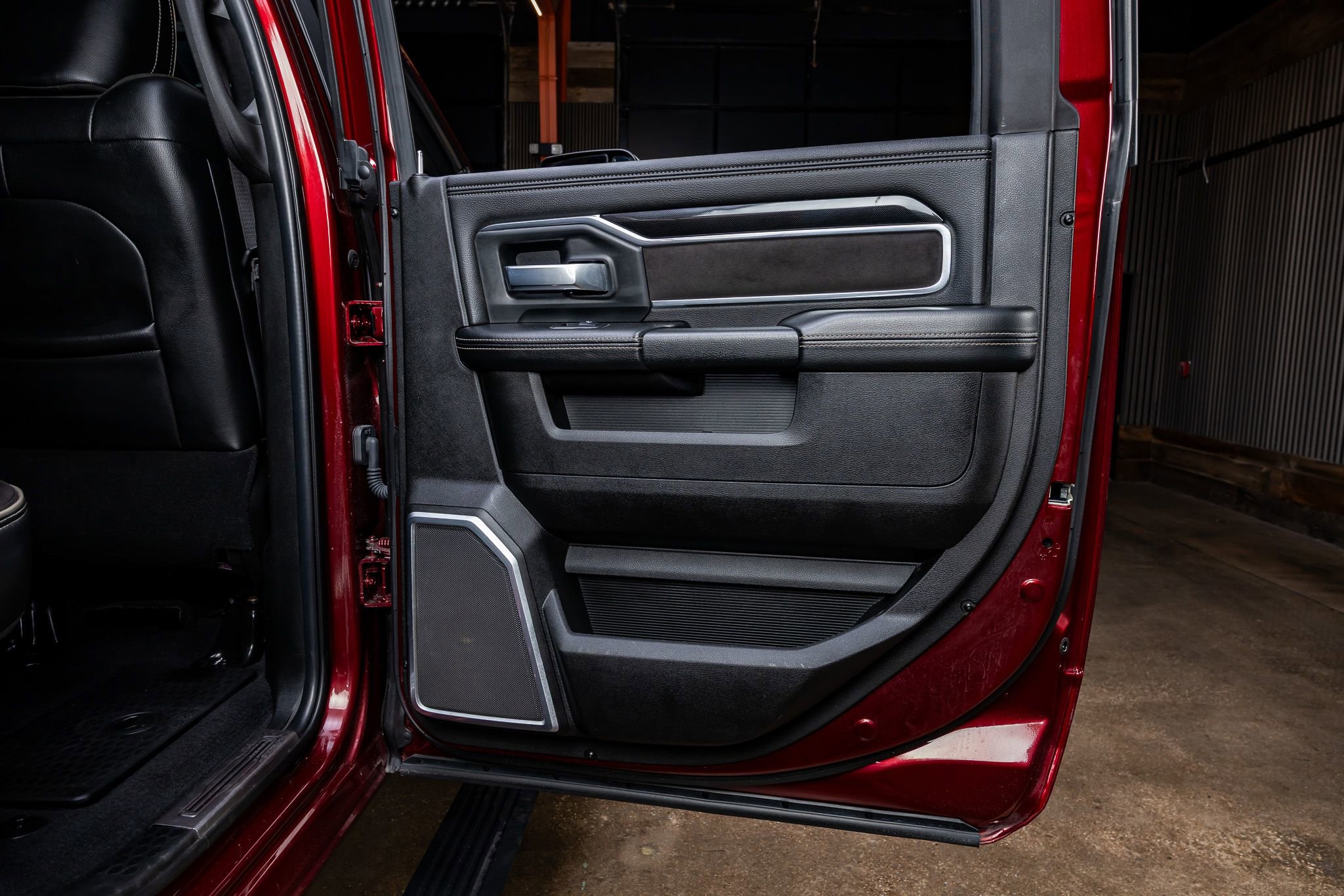 Used 2022 RAM 3500 Laramie image 33