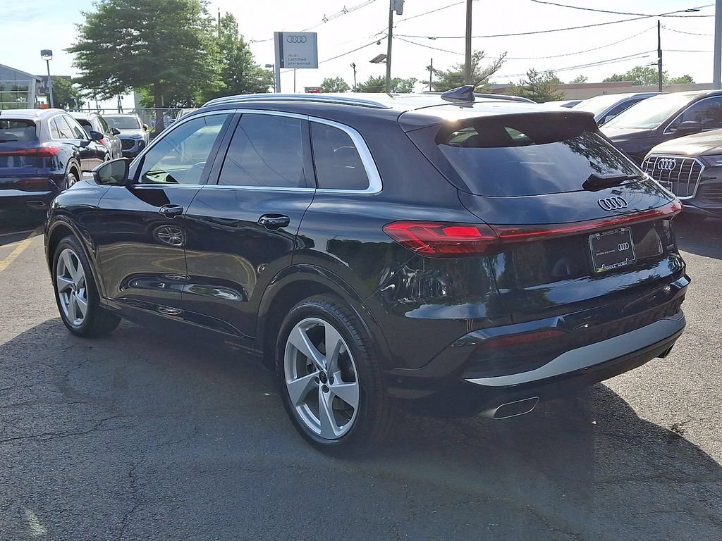 Certified 2025 Audi Q5 Prestige AWD/4WD image 11