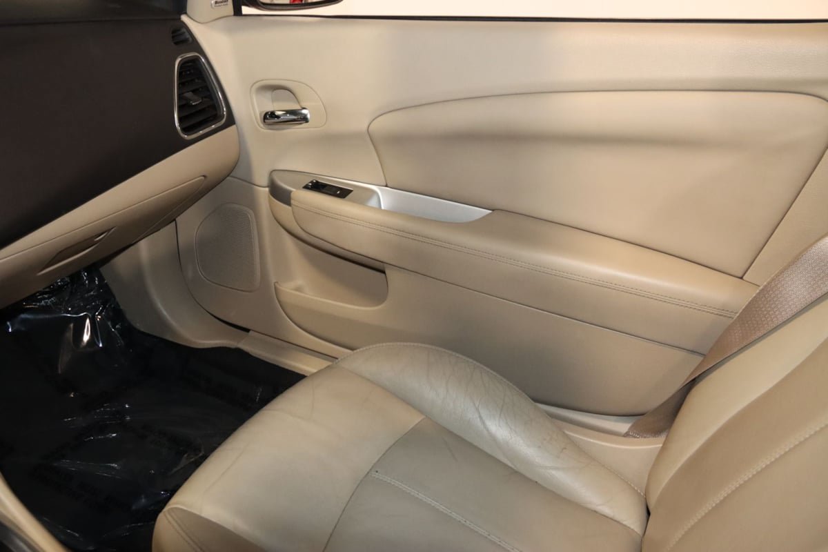 Used 2013 Chrysler 200 Limited FWD image 51