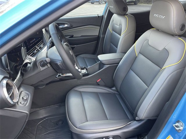 New 2026 Chevrolet Trax ACTIV w/ Sunroof Package image 11