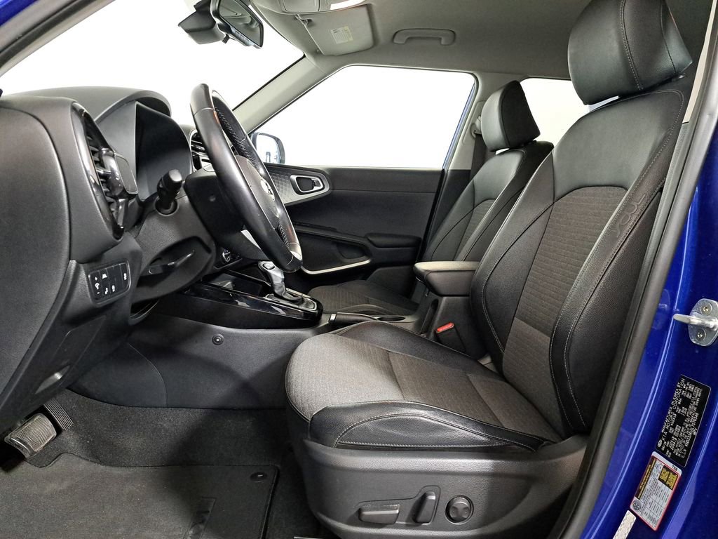 Used 2020 Kia Soul EX w/ Option Group 015 FWD image 11