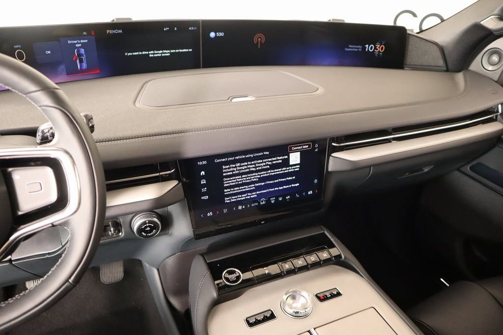 New 2025 Lincoln Navigator Reserve w/ Jet Appearance Package image 5