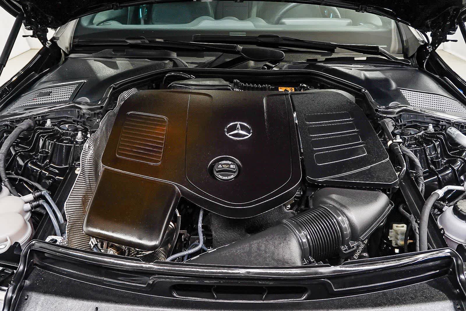 Used 2023 Mercedes-Benz C 300 Sedan image 30