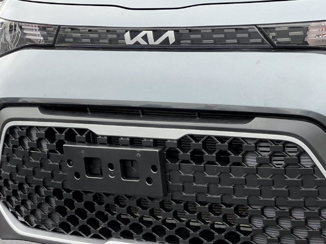Used 2025 Kia Soul LX w/ LX Technology Package FWD image 32