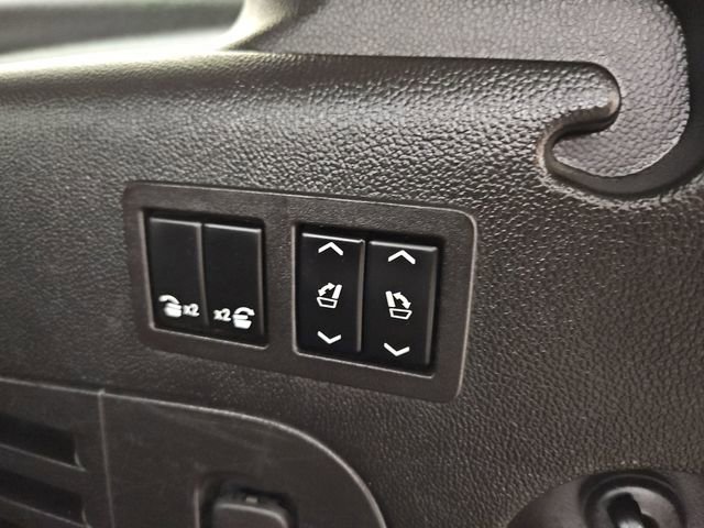 Used 2020 Chevrolet Suburban Premier image 61