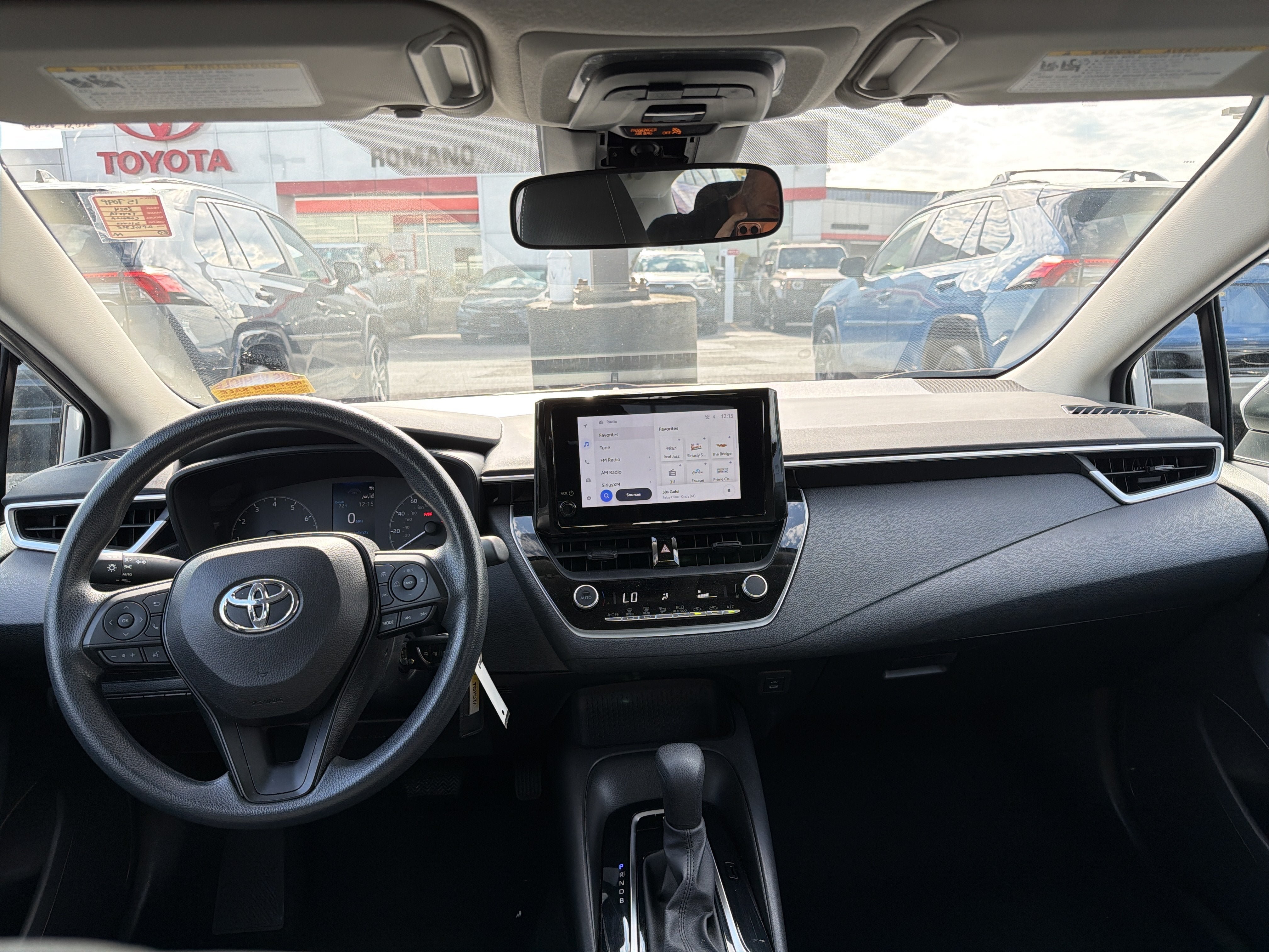 Used 2024 Toyota Corolla LE FWD image 9